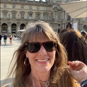 Meet your Posher, Michelle